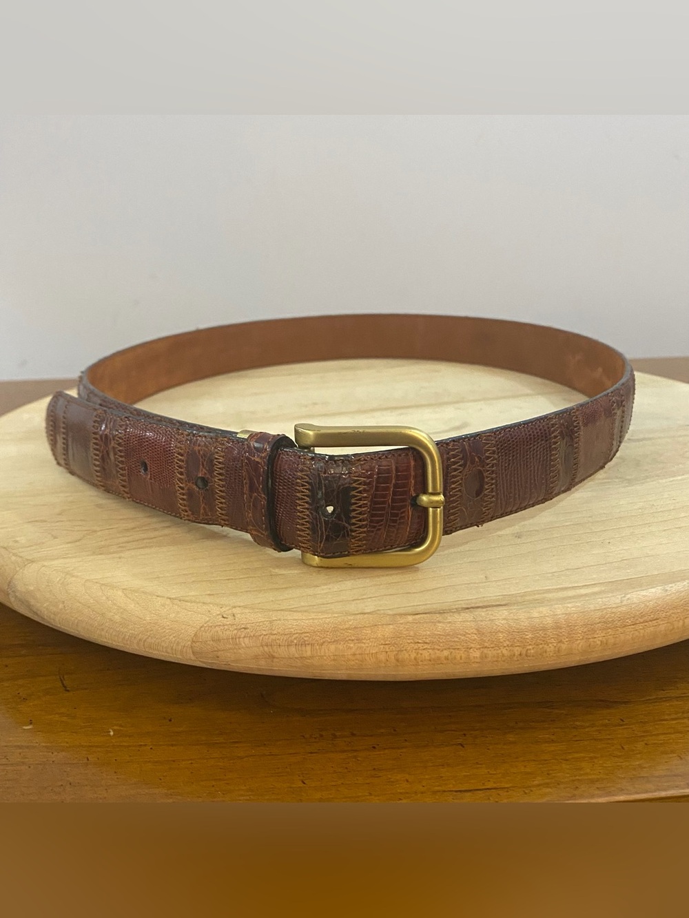 Saks Fifth Avenue VTG Brown Genuine Crocodile Leather Belt Men’s Size 34 Spain